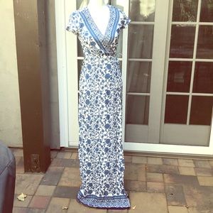 Lulu Maxi Wrap Dress Sm.